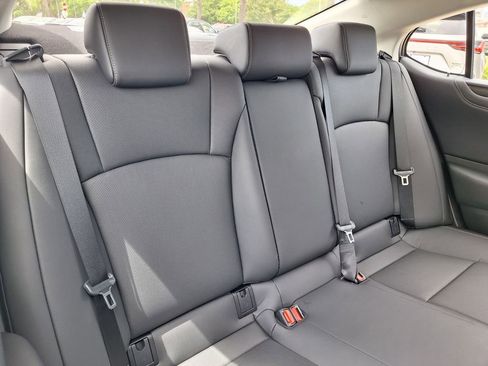 Used 2024 Lexus ES 350 w/ Premium Package FWD image 31