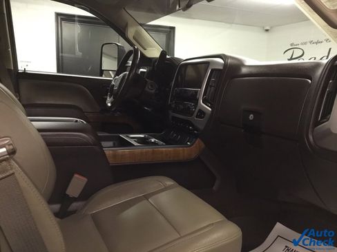 Used 2015 GMC Sierra 2500 SLT w/ Suspension Package, Off-Road image 43