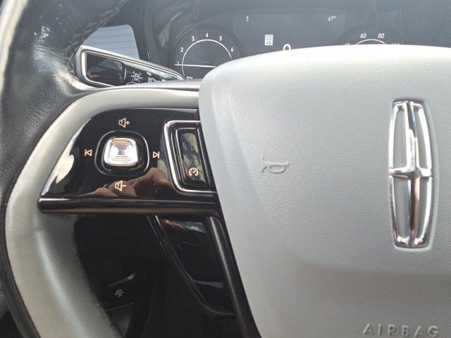 Certified 2022 Lincoln Corsair AWD w/ Premium Package image 26