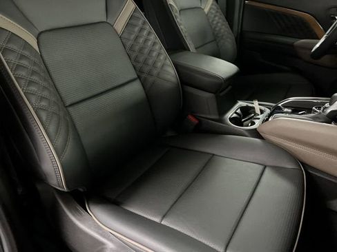 Certified 2024 GMC Canyon Denali AWD/4WD image 29
