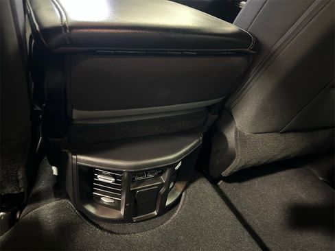 Used 2024 RAM 2500 Big Horn w/ Safety Group image 30