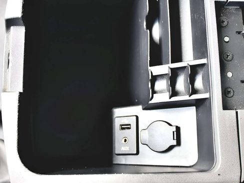 Used 2016 Nissan Frontier SV w/ SV Value Truck Package image 20