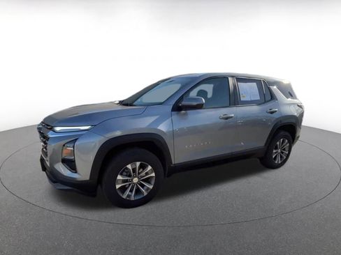 Used 2025 Chevrolet Equinox LT image 8