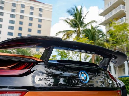 Used 2019 BMW i8 Roadster AWD/4WD image 53