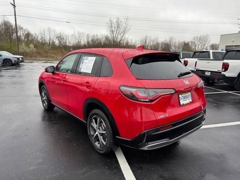 Used 2024 Honda HR-V EX-L image 4