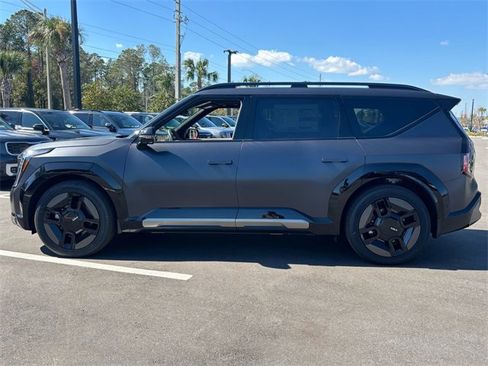 New 2026 Kia EV9 GT-Line image 3