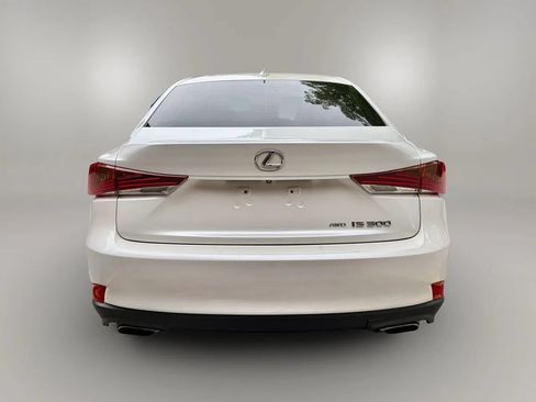 Used 2018 Lexus IS 300 AWD w/ Comfort Package image 4
