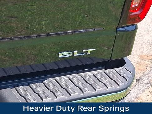 Used 2023 GMC Sierra 1500 SLT w/ SLT Premium Plus Package AWD/4WD image 34