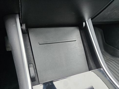 Used 2020 Tesla Model 3 Standard Range Plus image 32