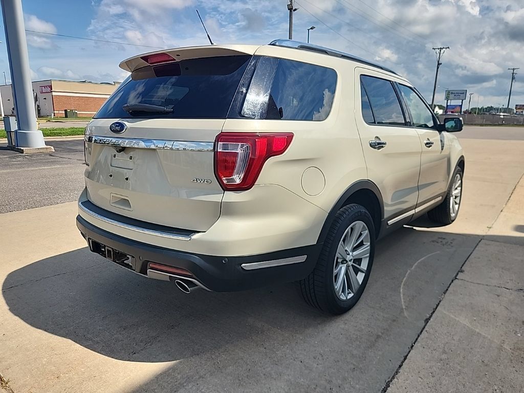 Used 2018 Ford Explorer Limited AWD/4WD image 7