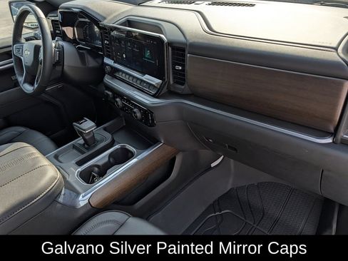Used 2026 Chevrolet Silverado 1500 High Country w/ Technology Package AWD/4WD image 34