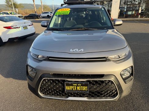 Used 2022 Kia Soul LX w/ Technology Package FWD image 7