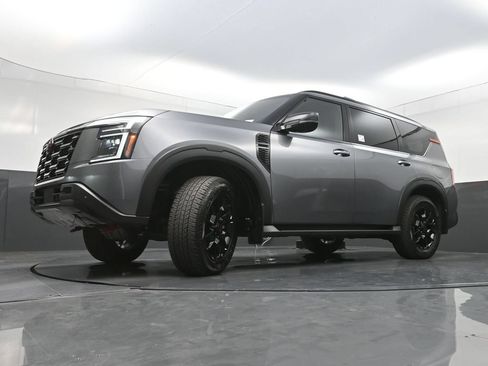 Used 2026 Nissan Armada PRO-4X AWD/4WD image 32