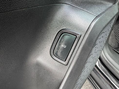 Used 2026 GMC Terrain Elevation w/ Elevation Premium Package FWD image 16