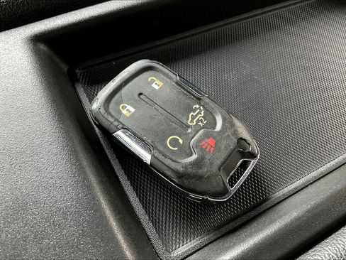 Used 2019 Chevrolet Silverado 1500 LT w/ All-Star Edition AWD/4WD image 14