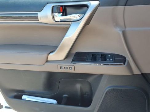 Used 2021 Lexus GX 460 Premium AWD/4WD image 16