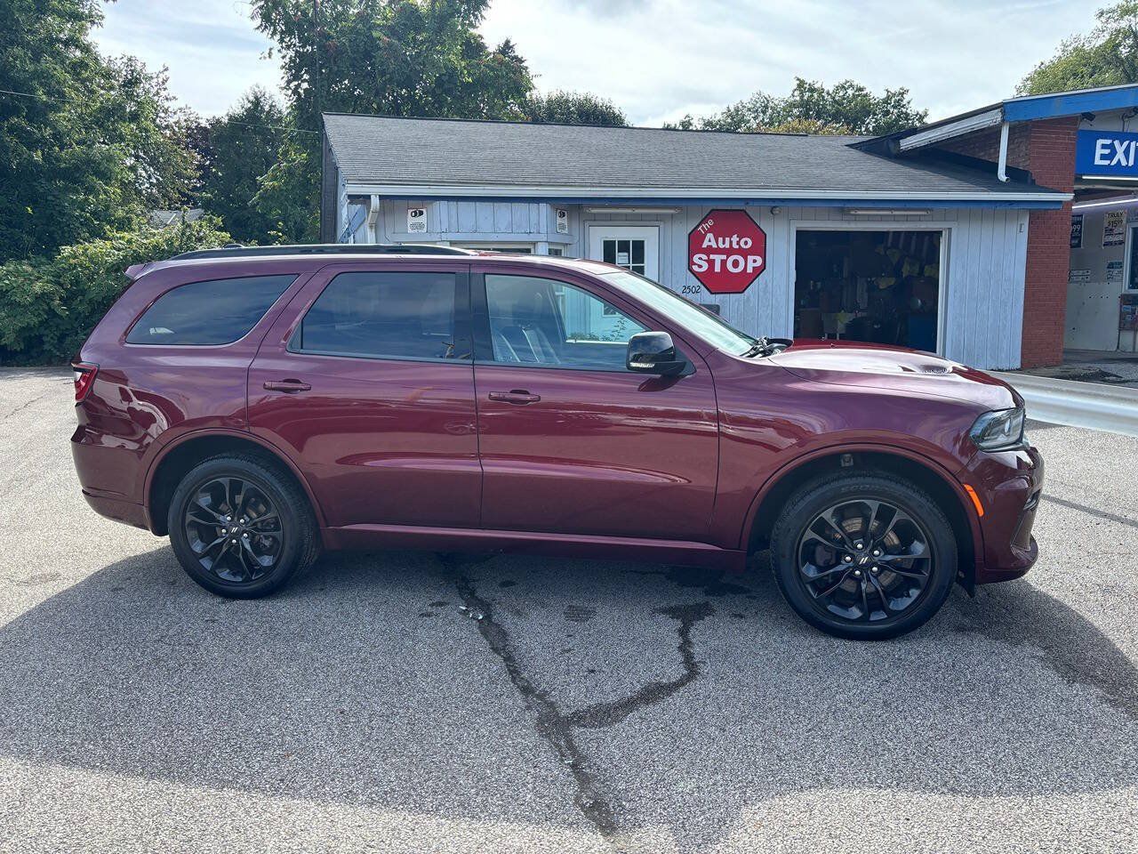 Used 2023 Dodge Durango GT AWD/4WD image 2