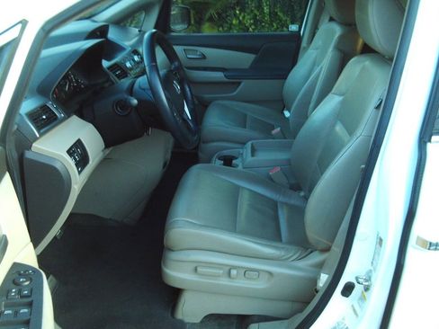 Used 2011 Honda Odyssey EX-L image 11