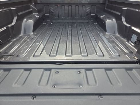Used 2025 Jeep Gladiator Sport AWD/4WD image 27