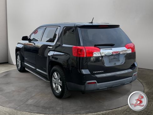 Used 2011 GMC Terrain SLE image 3