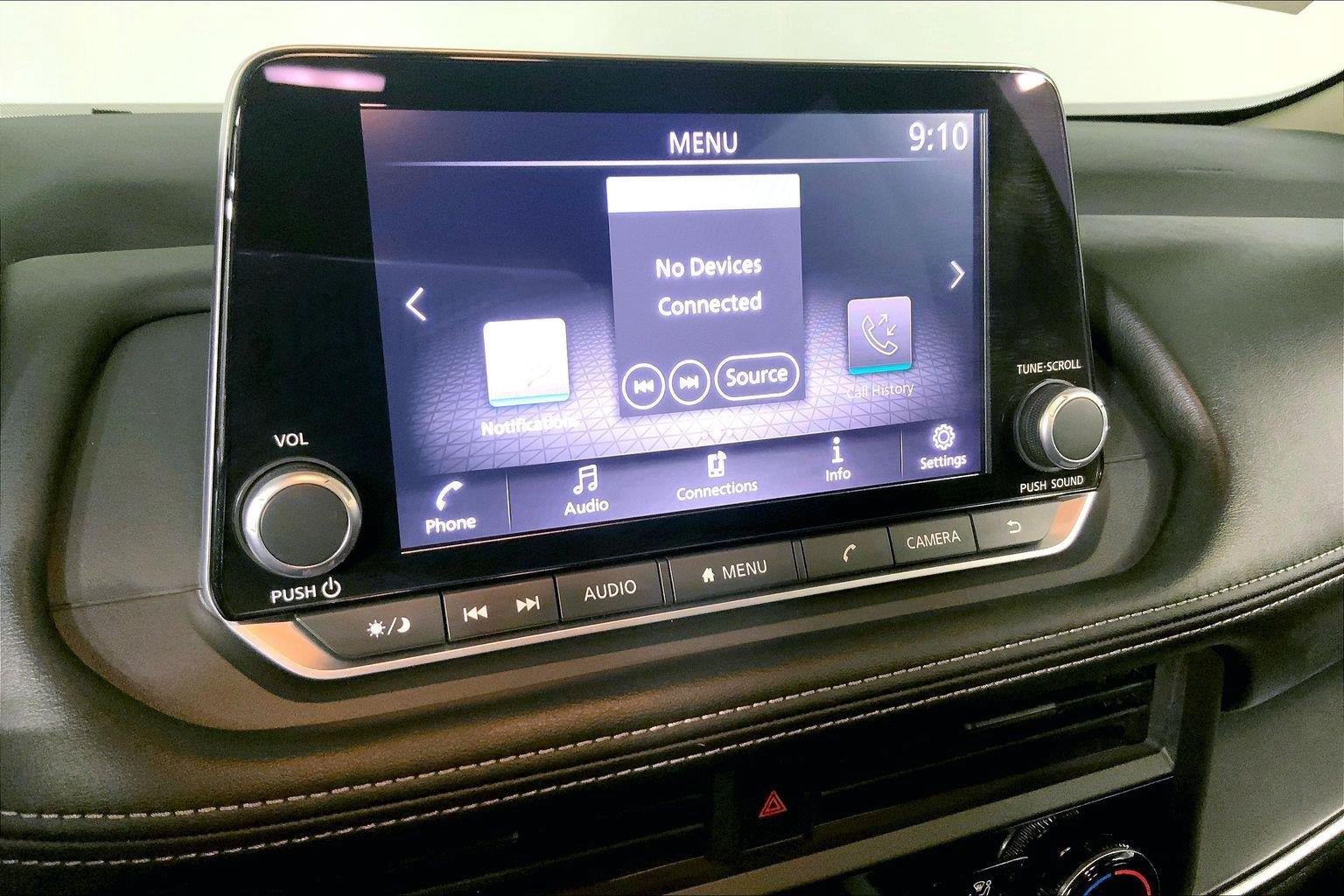 Used 2026 Nissan Rogue S AWD/4WD image 9