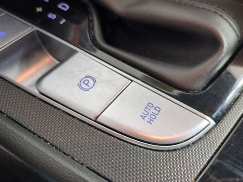 Used 2024 Hyundai Elantra Limited FWD image 29