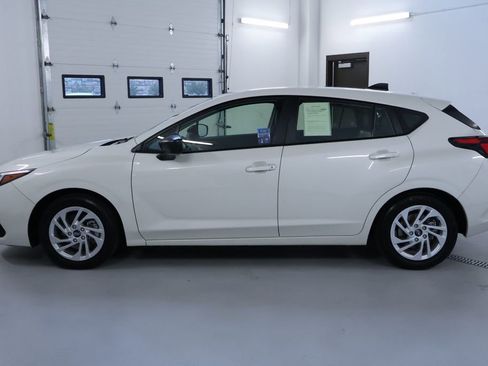 Used 2024 Subaru Impreza 2.0i AWD/4WD image 4