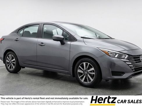 Used 2025 Nissan Versa SV image 1