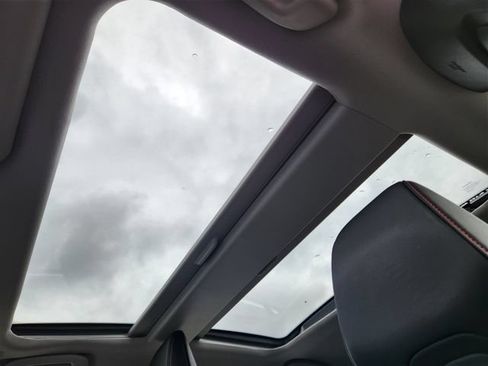 Used 2024 Toyota Prius Prime FWD image 33