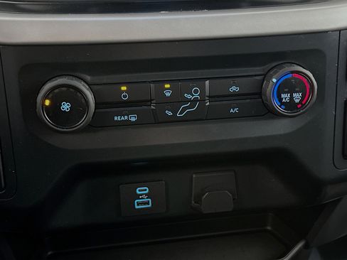 Used 2022 Ford F150 XLT image 16