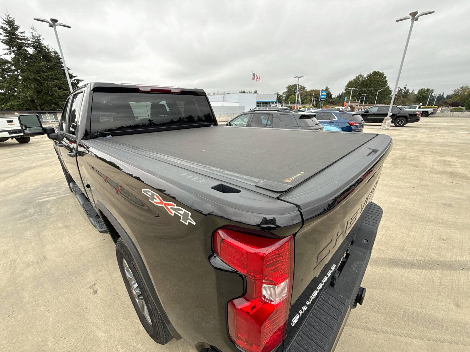 Used 2023 Chevrolet Silverado 2500 Custom w/ Custom Value Package AWD/4WD image 11