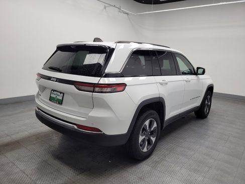 Used 2022 Jeep Grand Cherokee Limited 4xe w/ Luxury Tech Group II image 9