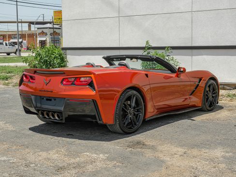 Used 2015 Chevrolet Corvette Stingray Convertible w/ 2LT Preferred Equipment Group RWD image 12