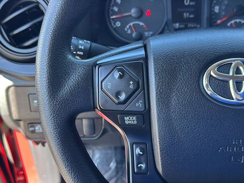Used 2022 Toyota Tacoma SR image 17