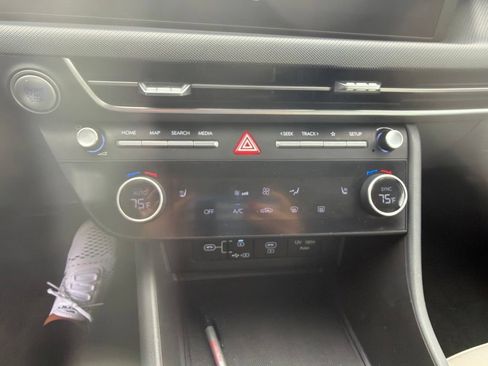 Used 2025 Hyundai Sonata SEL FWD image 5