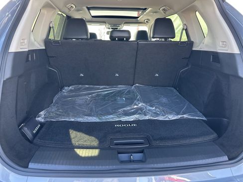 Used 2024 Nissan Rogue Platinum w/ Platinum Premium Package image 23