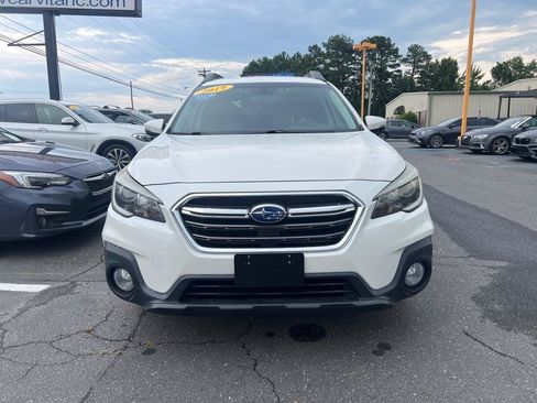 Used 2019 Subaru Outback 2.5i Premium AWD/4WD image 2