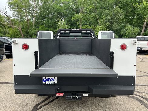 New 2025 Ford F550 XLT w/ XLT Value Package image 42