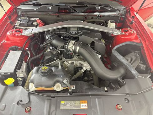 Used 2014 Ford Mustang Coupe w/ V6 Performance Package RWD image 27