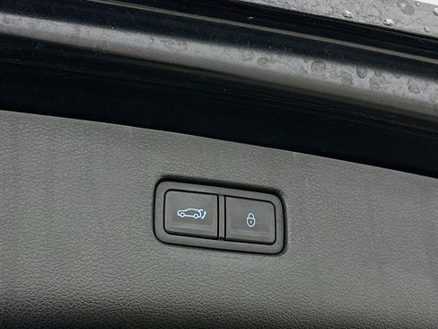 Used 2024 Genesis GV80 3.5T image 32