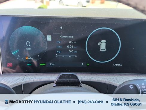 Used 2025 Hyundai Santa Fe Calligraphy AWD/4WD image 3