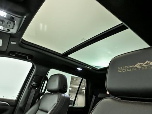 Certified 2023 Chevrolet Tahoe High Country image 12