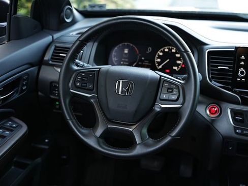 Certified 2024 Honda Ridgeline RTL image 28