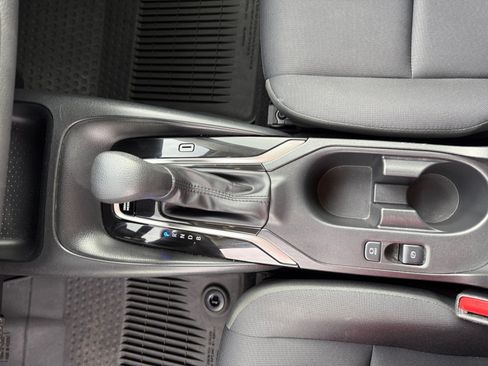 Used 2024 Toyota Corolla LE FWD image 15