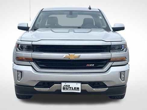 Used 2018 Chevrolet Silverado 1500 LT w/ All Star Edition image 11