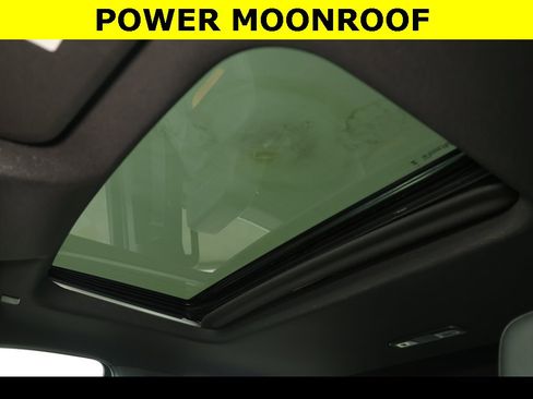 Used 2024 GMC Sierra 2500 AT4 w/ Technology Package image 2