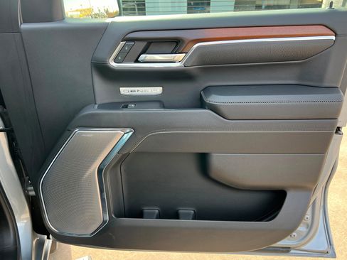 Certified 2024 GMC Sierra 1500 Denali image 23