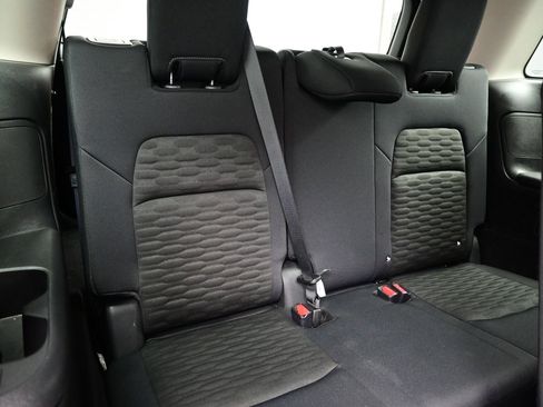 Used 2025 Nissan Pathfinder SV AWD/4WD image 18