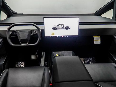 Used 2025 Tesla Cybertruck AWD Crew Cab image 5