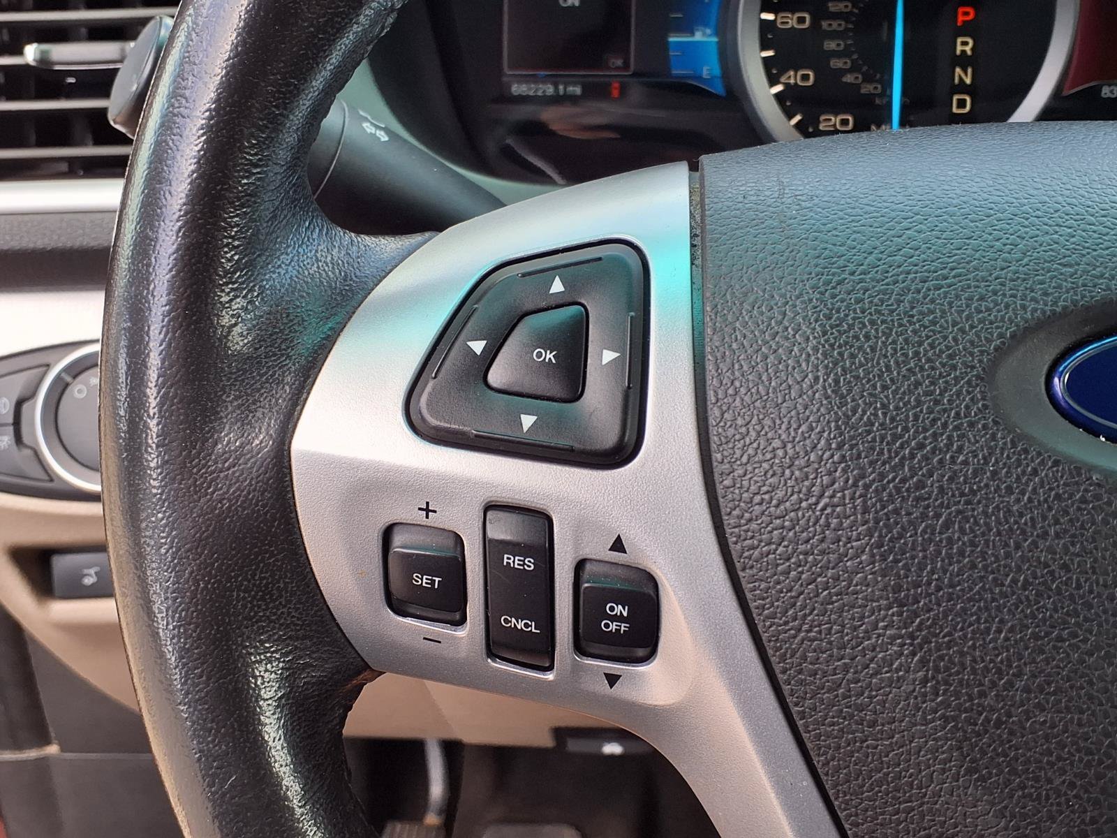 Used 2014 Ford Explorer XLT w/ Equipment Group 202A FWD image 22